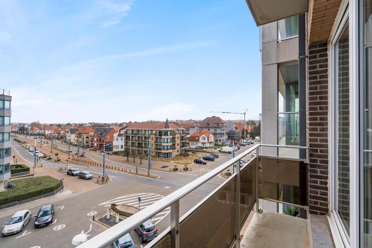 Luxurious And Unique Design App Centre Koksijde Apartment Exterior photo